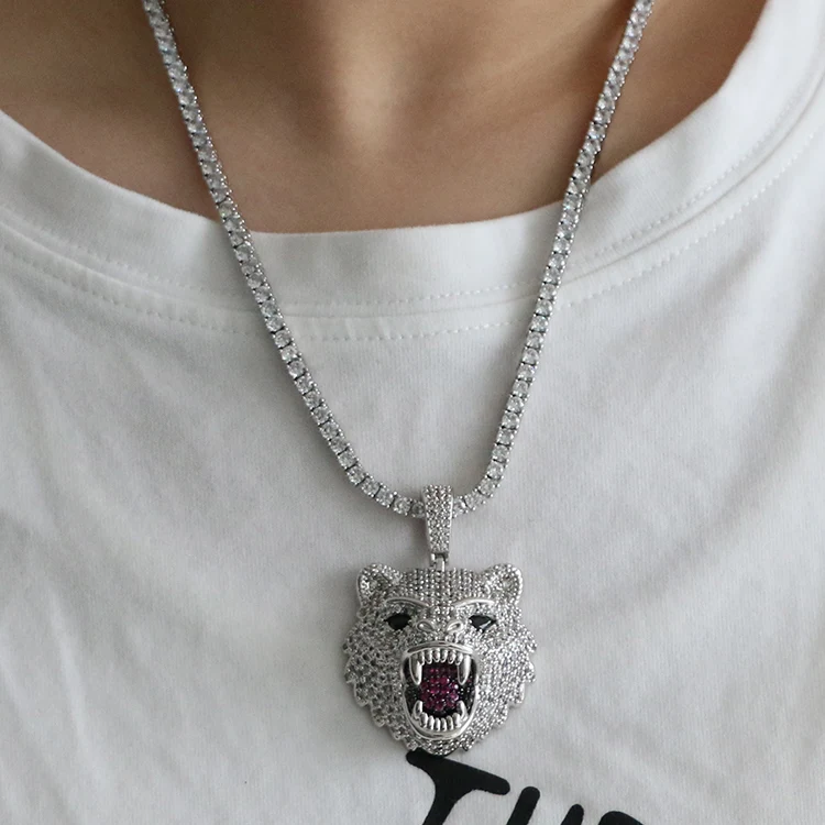 Kükreyen ayı hip hop kolye